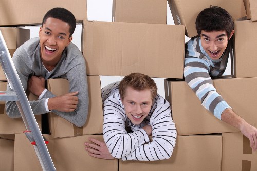 Movers Clapham carrying out a detailed risk assessment before moving