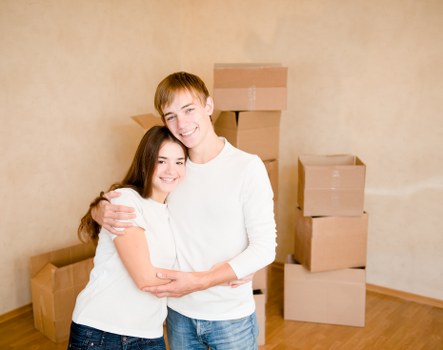 Local moving van in Clapham for office and home transport