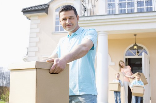 Choosing the right removal truck size for Clapham moving needs